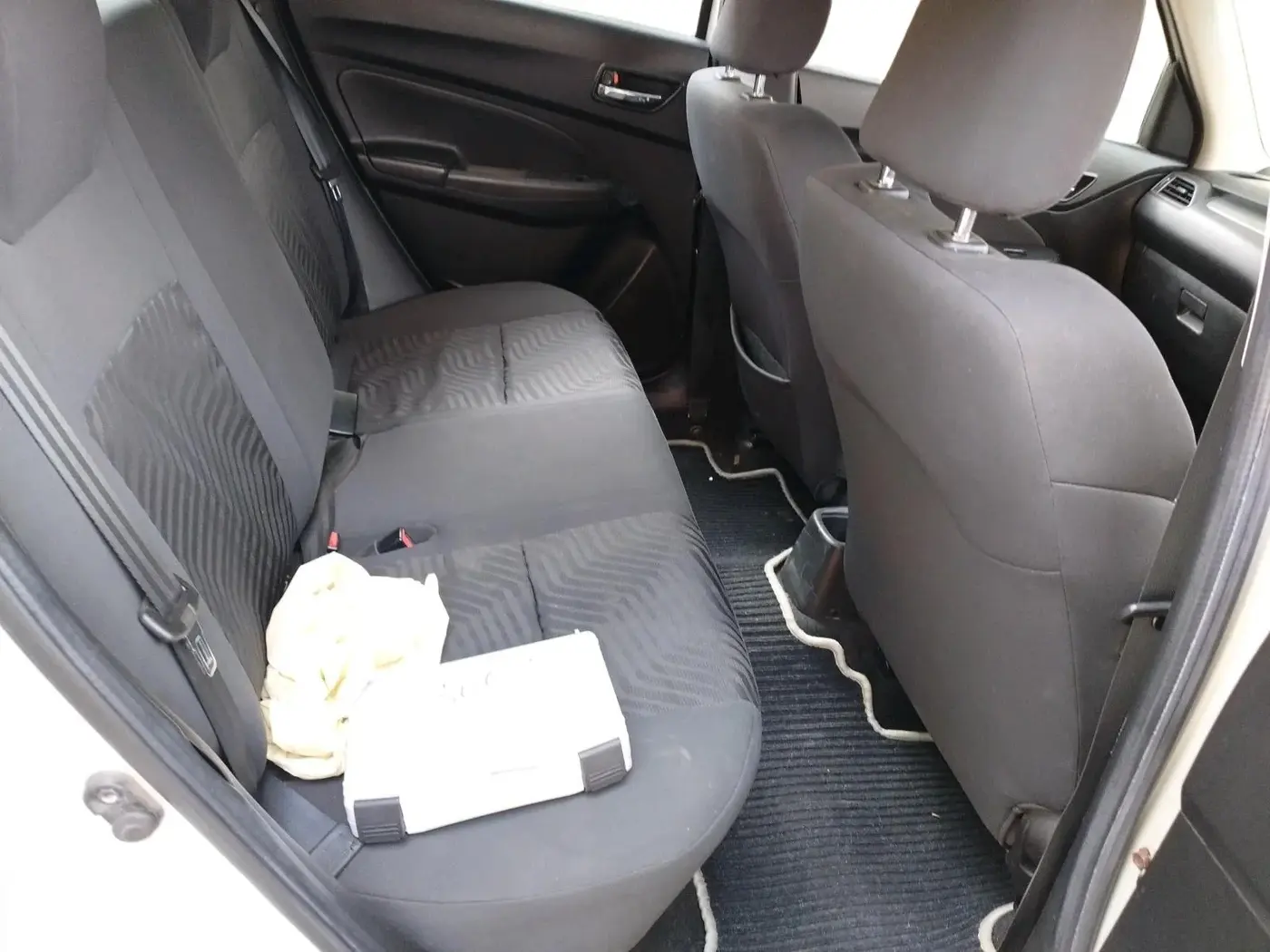 2019 Maruti Swift VXI AMT, Petrol, Automatic, 41,000 km, interior