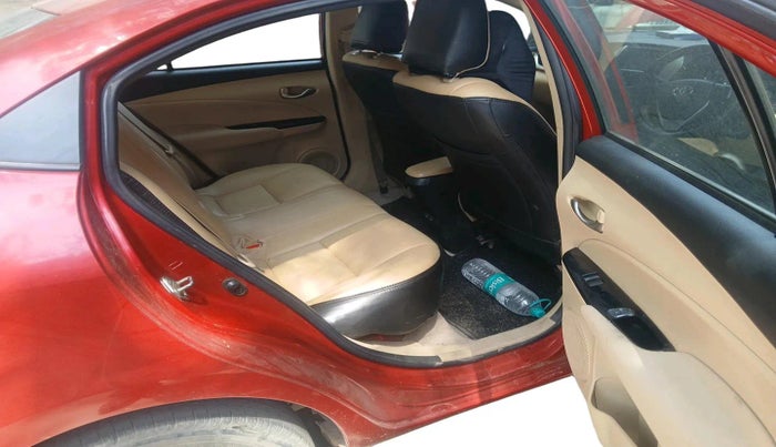 2018 Toyota YARIS G MT, Petrol, Manual, 1,03,951 km, interior