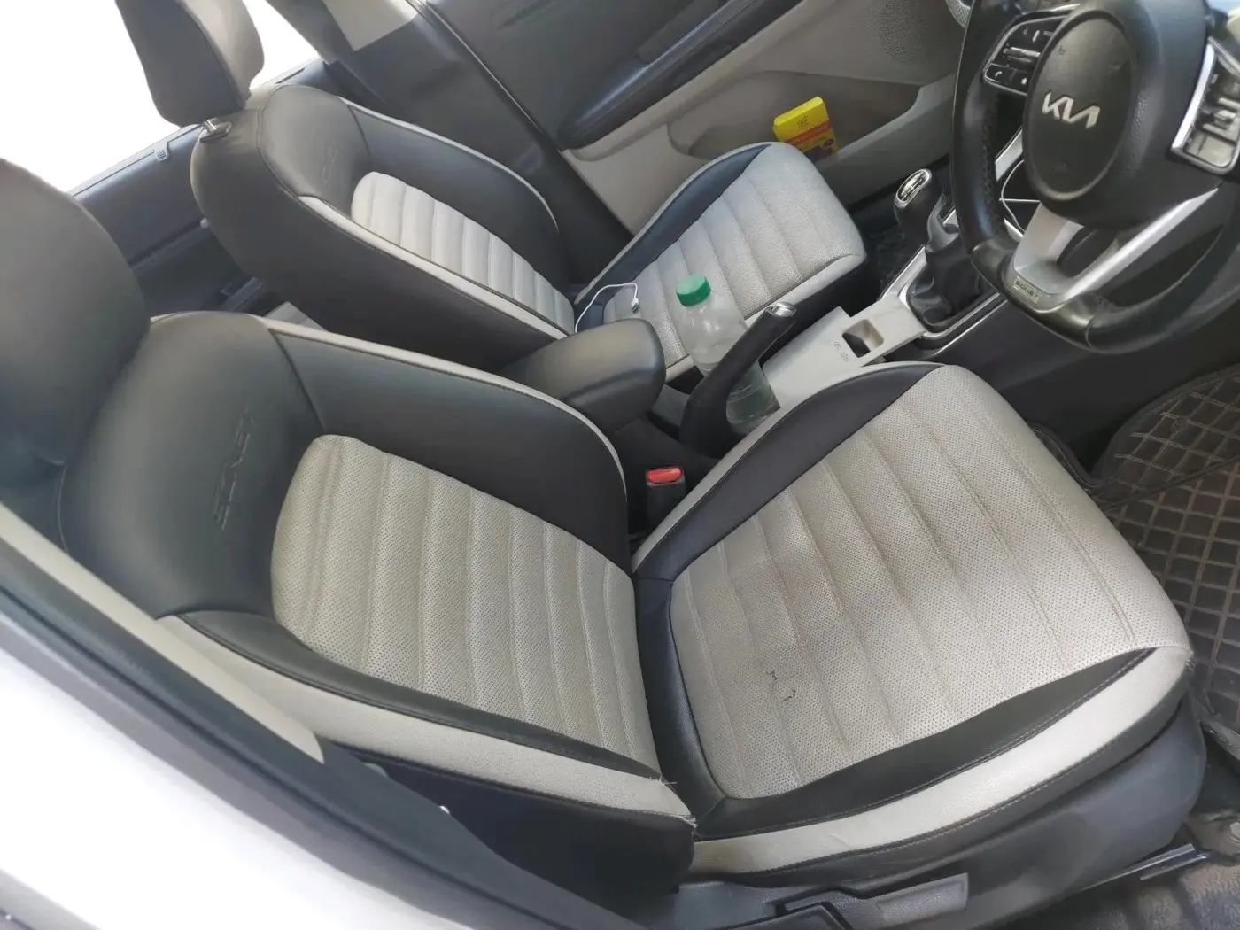 2021 KIA SONET HTX 1.0 IMT, Petrol, Manual, 81,114 km, interior