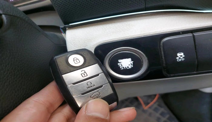 2021 KIA SONET HTX 1.0 IMT, Petrol, Manual, 81,114 km, interior