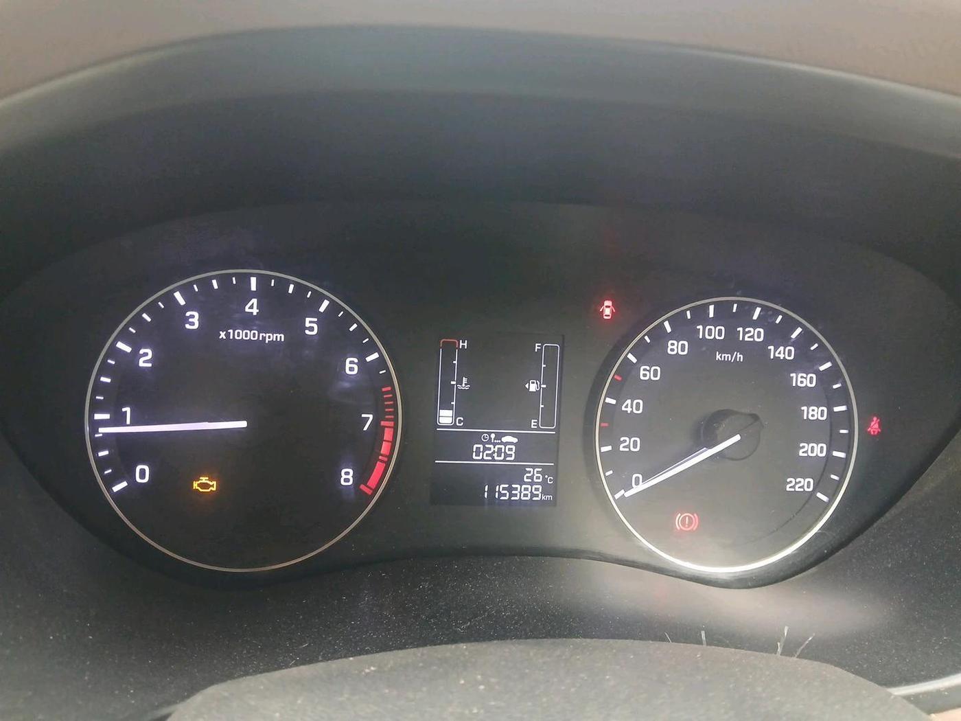 2015 Hyundai Elite i20 SPORTZ 1.2 (O), CNG, Manual, 1,15,389 km, interior