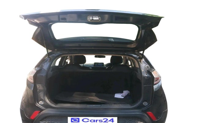 2018 Tata NEXON XM DIESEL, Diesel, Manual, 90,721 km, exterior