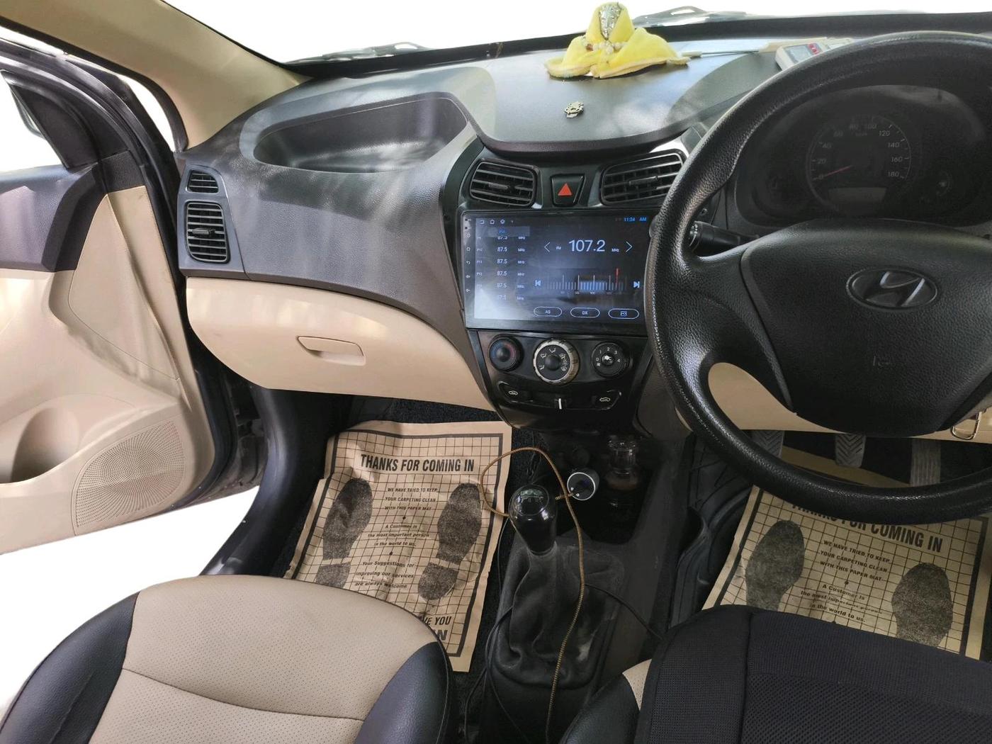 2015 Hyundai Eon ERA +, CNG, Manual, 1,16,262 km, interior