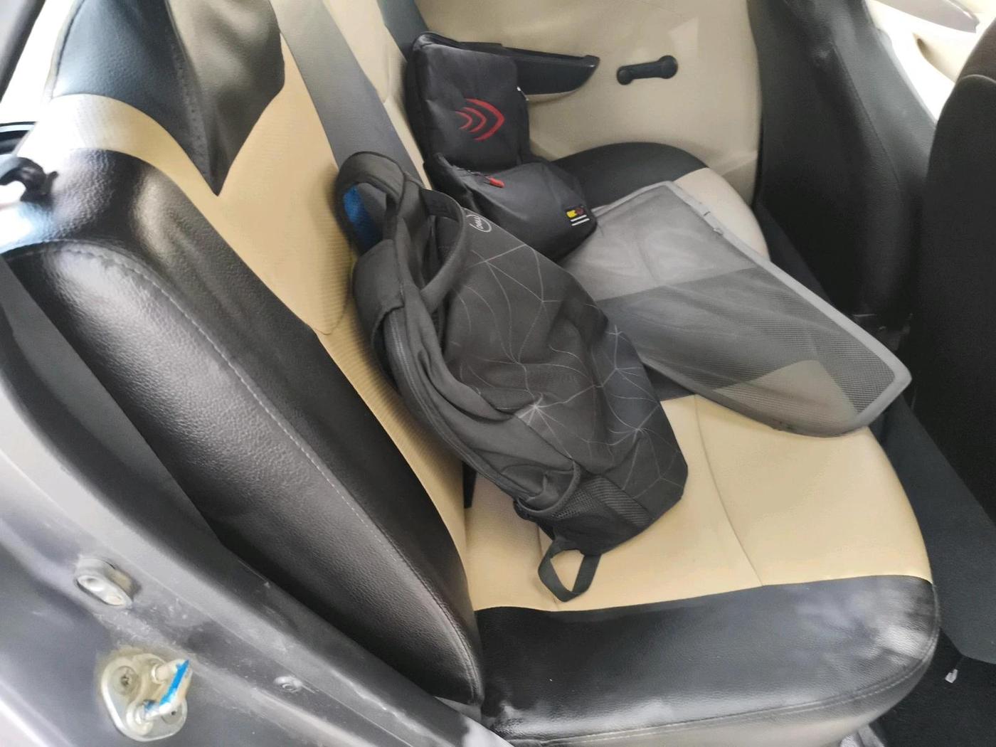 2015 Hyundai Eon ERA +, CNG, Manual, 1,16,262 km, interior