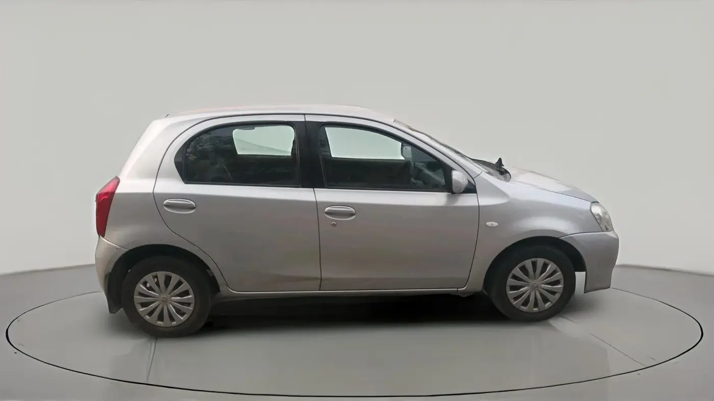 2011 Toyota Etios Liva G, Petrol, Manual, 64,949 km, exterior