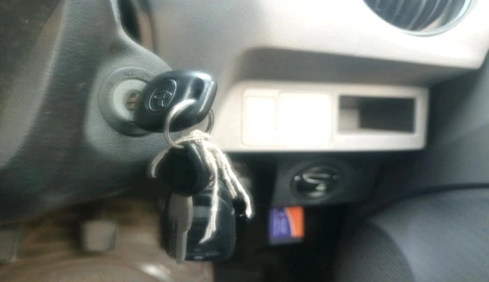 2011 Toyota Etios Liva G, Petrol, Manual, 64,949 km, interior