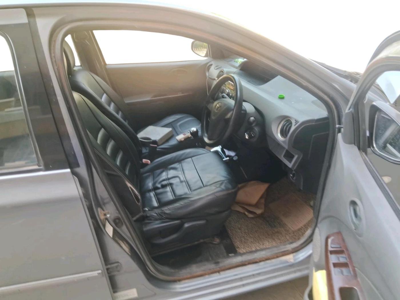 2013 Toyota Etios G, Petrol, Manual, 1,48,104 km, interior