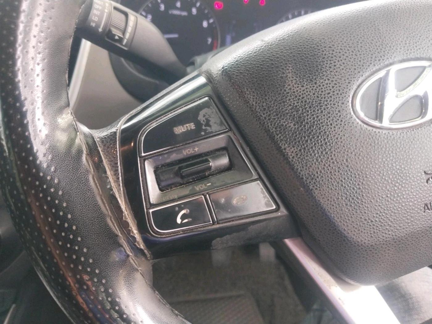 2019 Hyundai Creta E PLUS 1.6 PETROL, Petrol, Manual, 38,250 km, interior