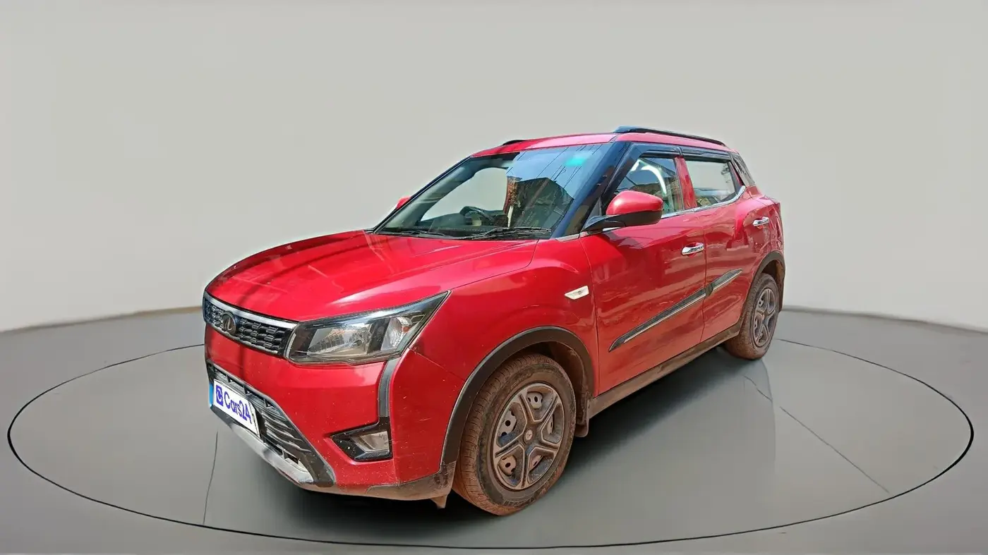 2020 Mahindra XUV300 W4 1.2 PETROL, Petrol, Manual, 96,953 km, exterior