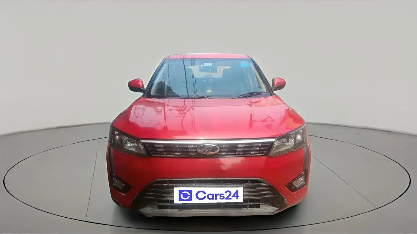 2020 Mahindra XUV300 W4 1.2 PETROL, Petrol, Manual, 96,953 km, exterior