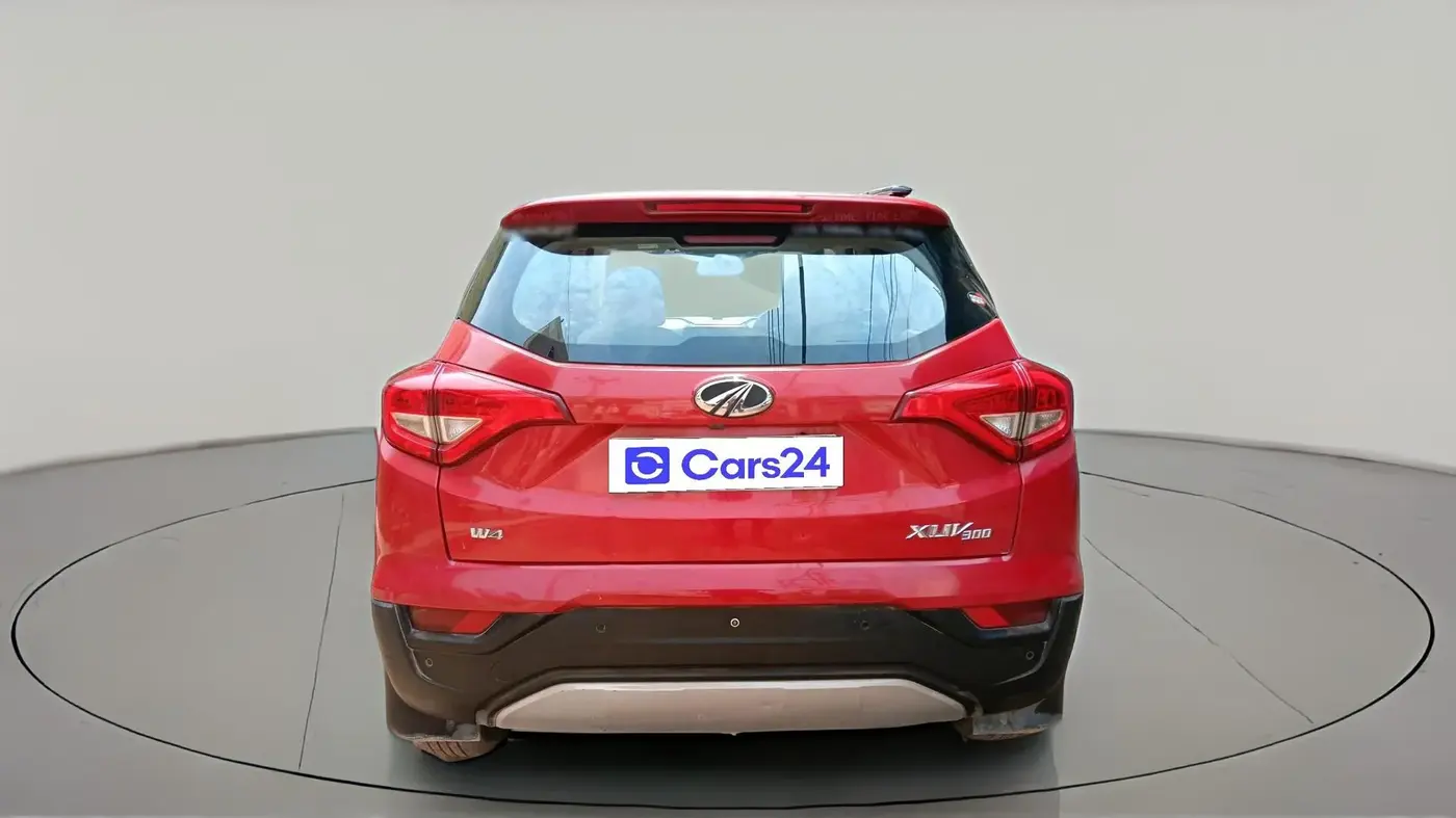 2020 Mahindra XUV300 W4 1.2 PETROL, Petrol, Manual, 96,953 km, exterior