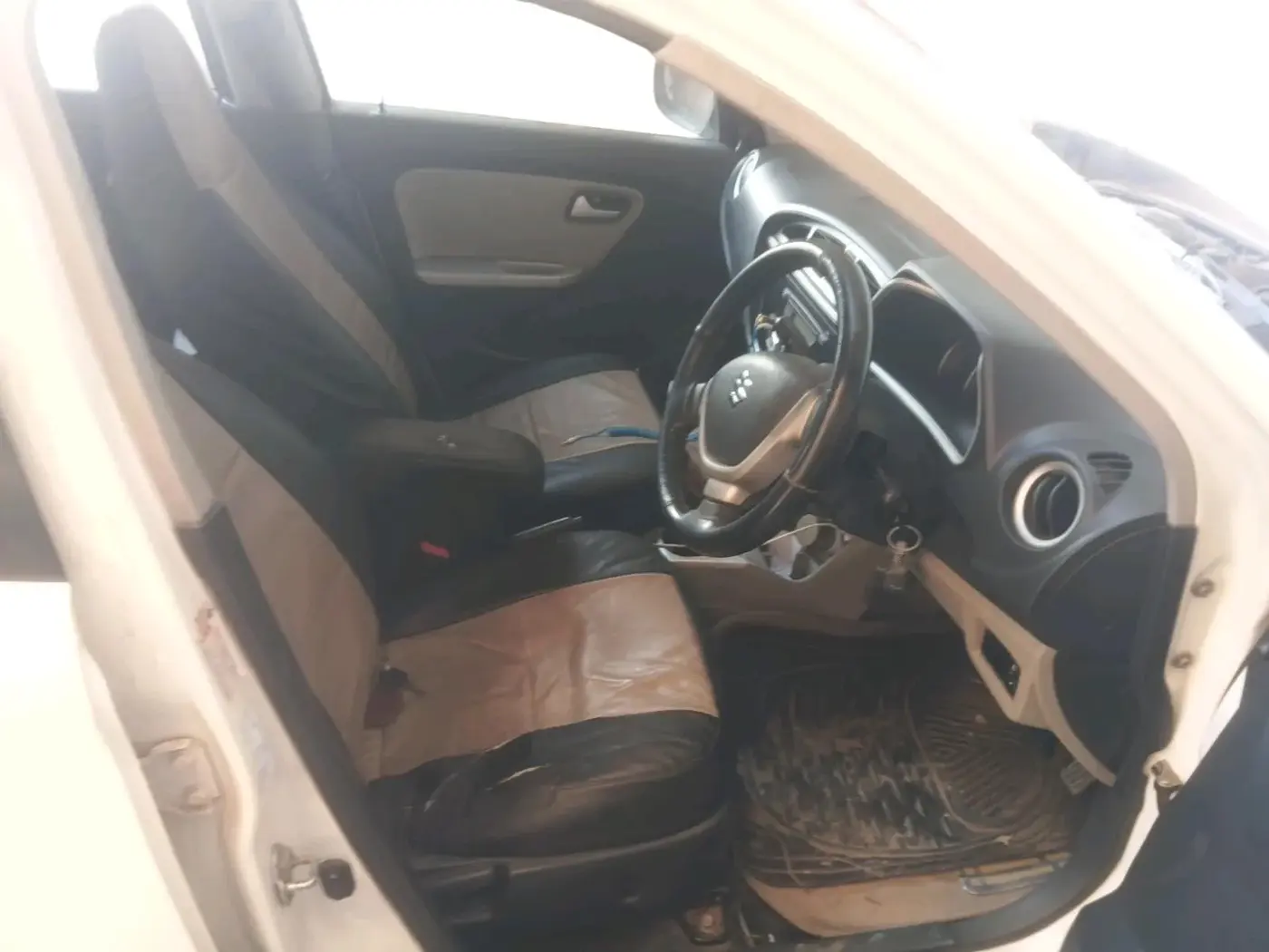 2015 Maruti Alto K10 VXI, Petrol, Manual, 1,02,860 km, interior