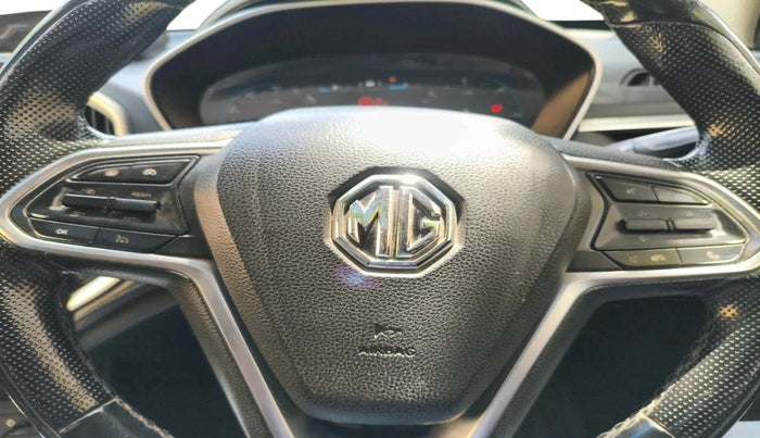 2019 MG HECTOR SHARP 2.0 DIESEL, Diesel, Manual, 2,24,313 km, interior