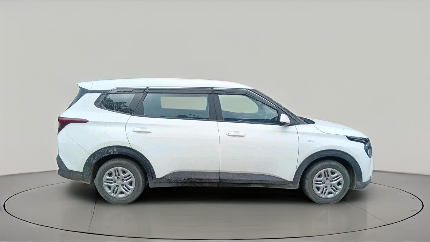 2023 KIA CARENS PREMIUM 1.5 PETROL 7 STR, CNG, Manual, 42,943 km, exterior