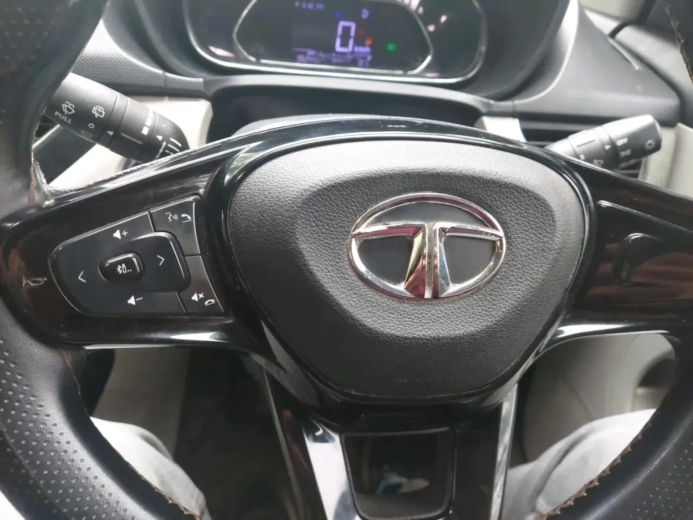 2020 Tata NEXON XZ PLUS PETROL, Petrol, Manual, 96,244 km, interior