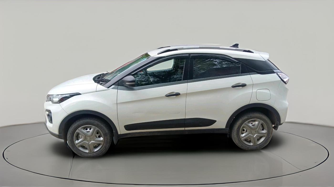 2022 Tata NEXON XE PETROL, Petrol, Manual, 20,945 km, exterior