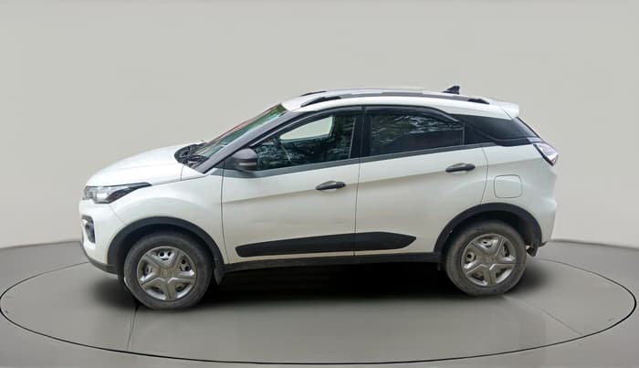 2022 Tata NEXON XE PETROL, Petrol, Manual, 20,945 km, exterior