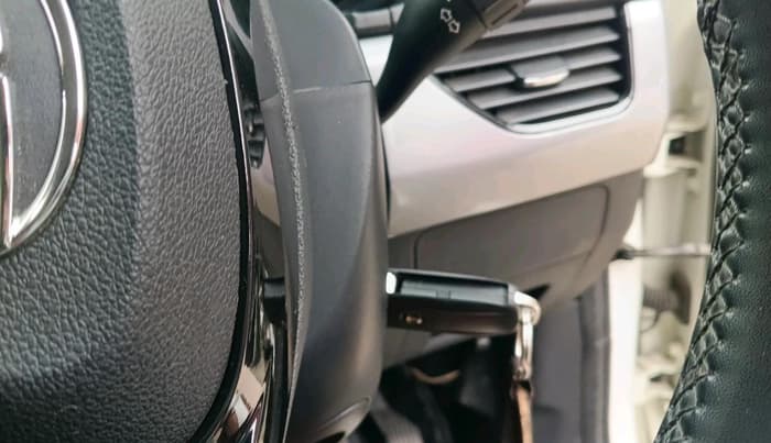 2022 Tata NEXON XE PETROL, Petrol, Manual, 20,945 km, interior