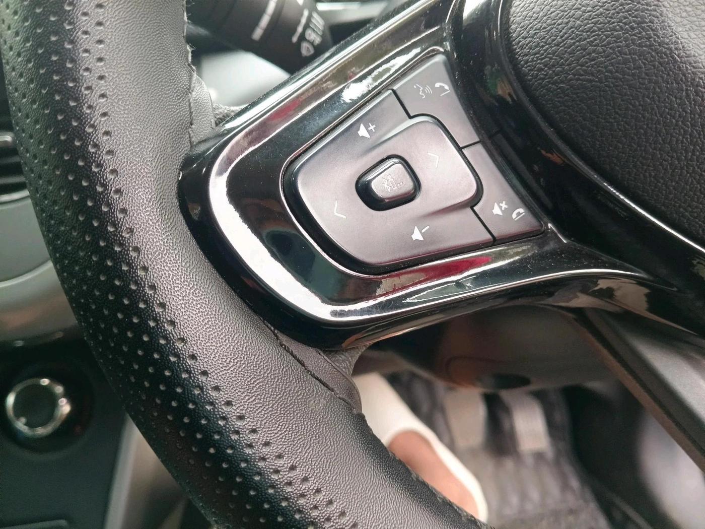 2022 Tata NEXON XE PETROL, Petrol, Manual, 20,945 km, interior