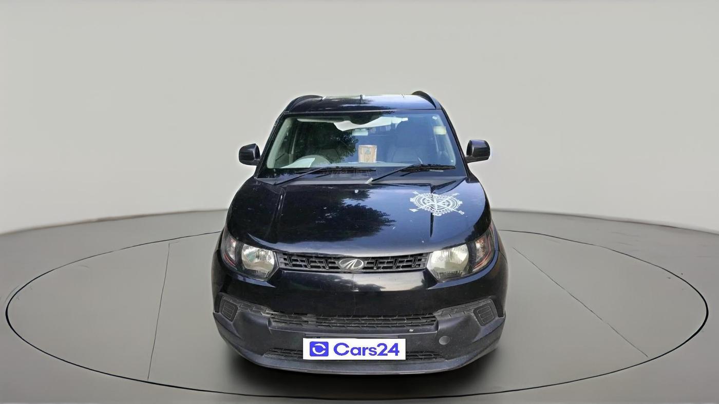 2017 Mahindra Kuv100 K2 6 STR, CNG, Manual, 1,04,259 km, exterior