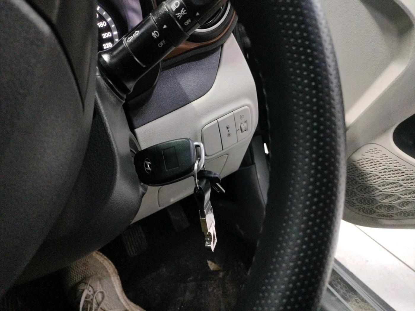 2022 Hyundai AURA S 1.2 CNG, CNG, Manual, 66,780 km, interior