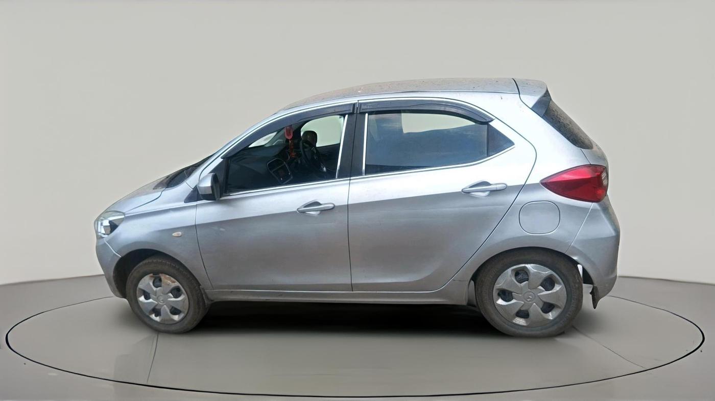 2017 Tata Tiago XT PETROL, CNG, Manual, 73,199 km, exterior