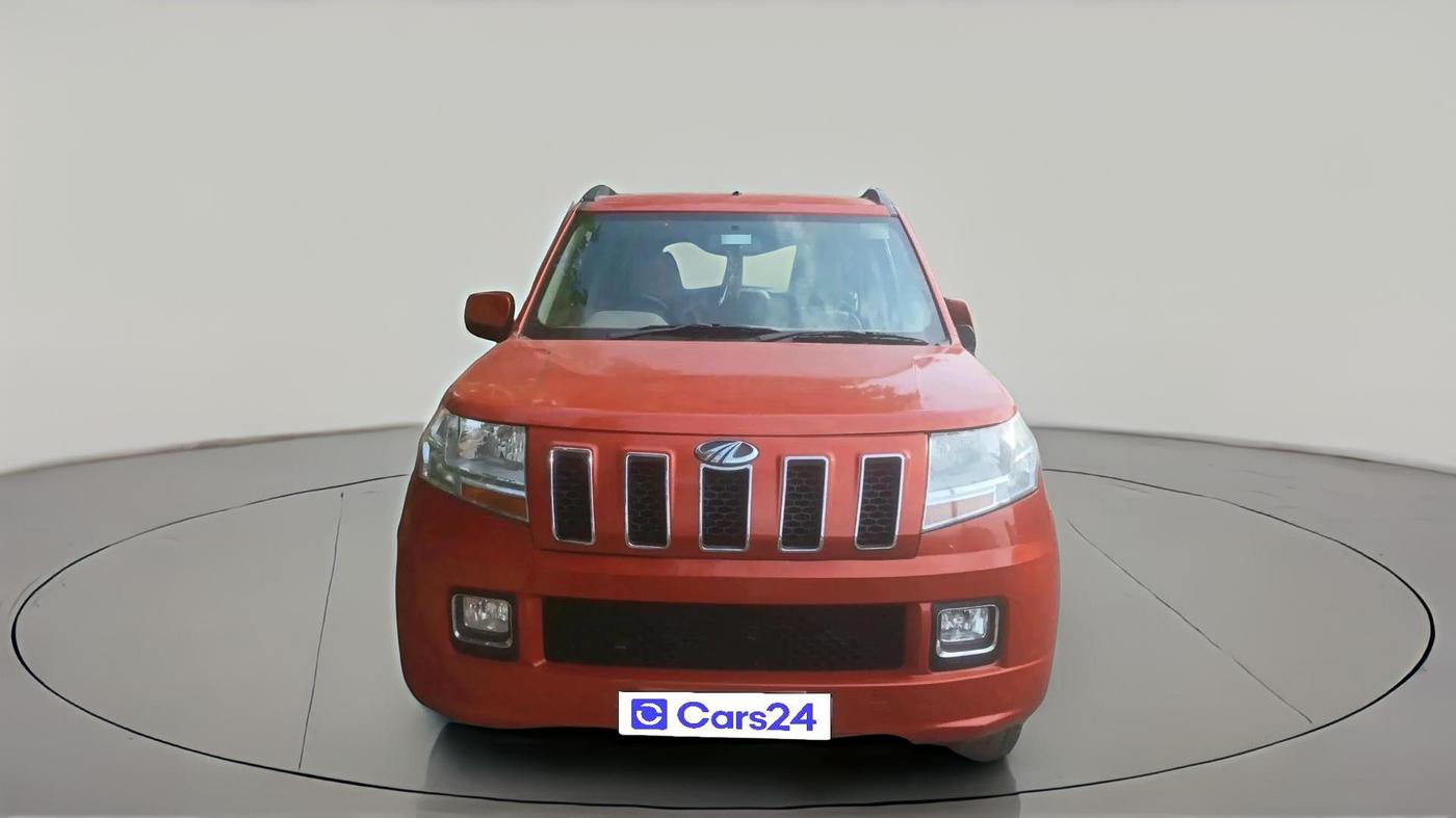 2016 Mahindra TUV300 T10, Diesel, Manual, 1,18,354 km, exterior