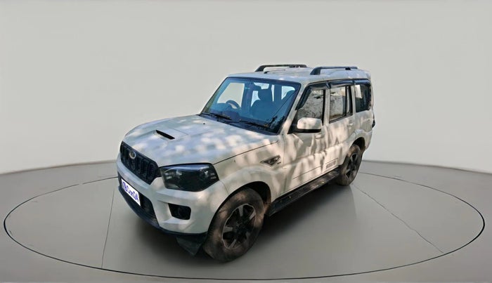 2018 Mahindra Scorpio S7, Diesel, Manual, 66,063 km, exterior