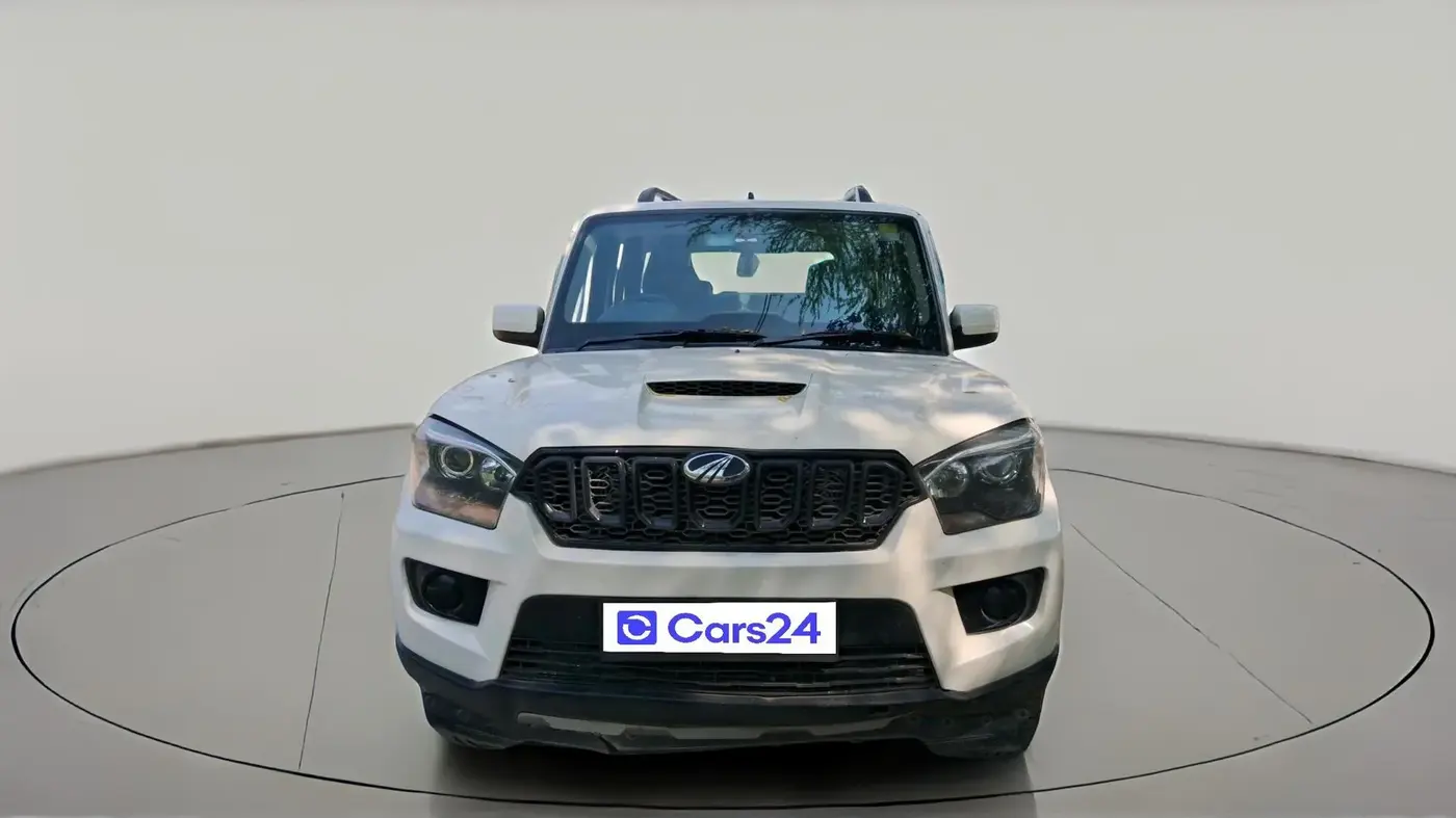 2018 Mahindra Scorpio S7, Diesel, Manual, 66,063 km, exterior