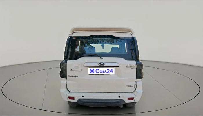 2018 Mahindra Scorpio S7, Diesel, Manual, 66,063 km, exterior