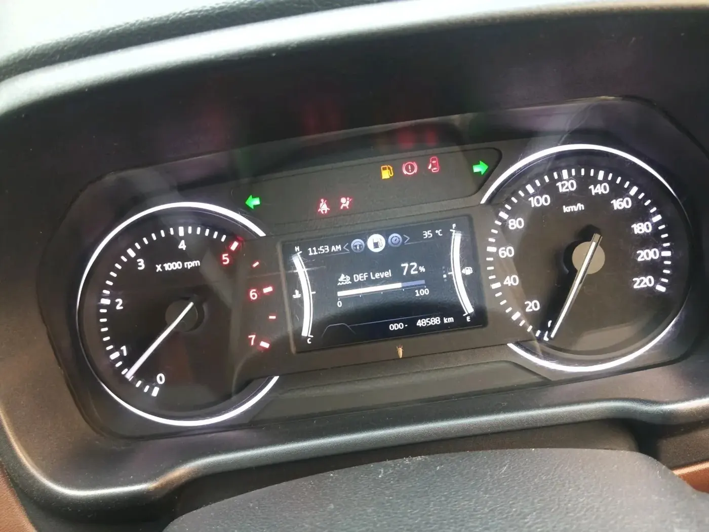 2024 Mahindra SCORPIO-N Z4 DIESEL MT 2WD 7 STR, Diesel, Manual, 48,588 km, interior