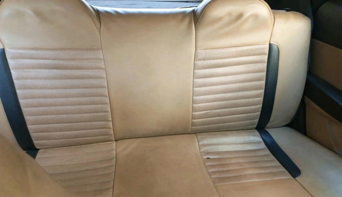 2017 Hyundai Eon ERA +, CNG, Manual, 1,92,546 km, interior