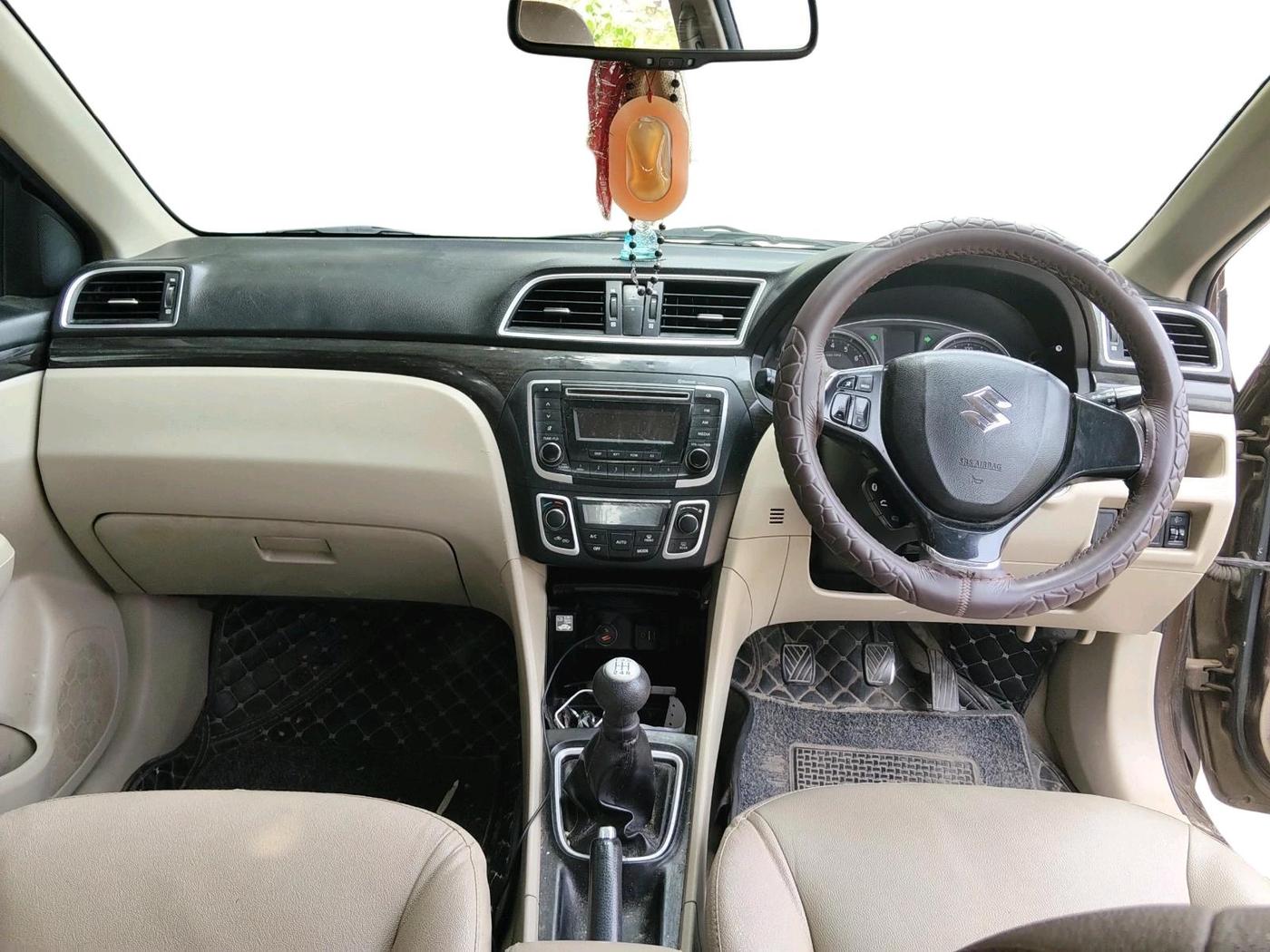 2016 Maruti Ciaz ZXI, Petrol, Manual, 98,068 km, interior