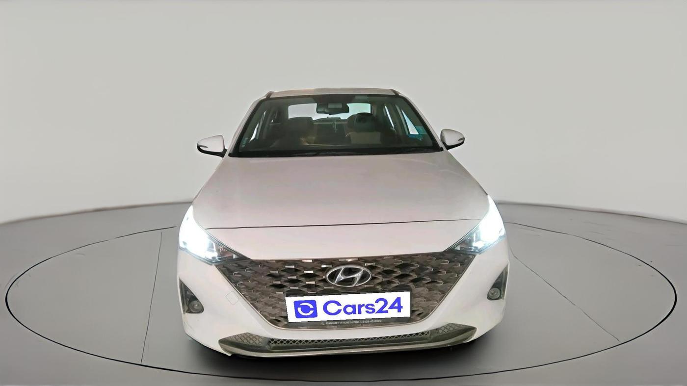 2022 Hyundai Verna SX (O) 1.5 VTVT IVT, Petrol, Automatic, 1,05,291 km, exterior