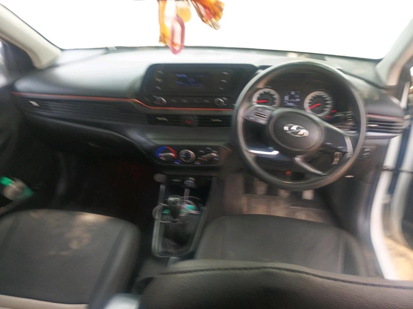 2022 Hyundai NEW I20 MAGNA 1.2 MT, Petrol, Manual, 63,671 km, interior