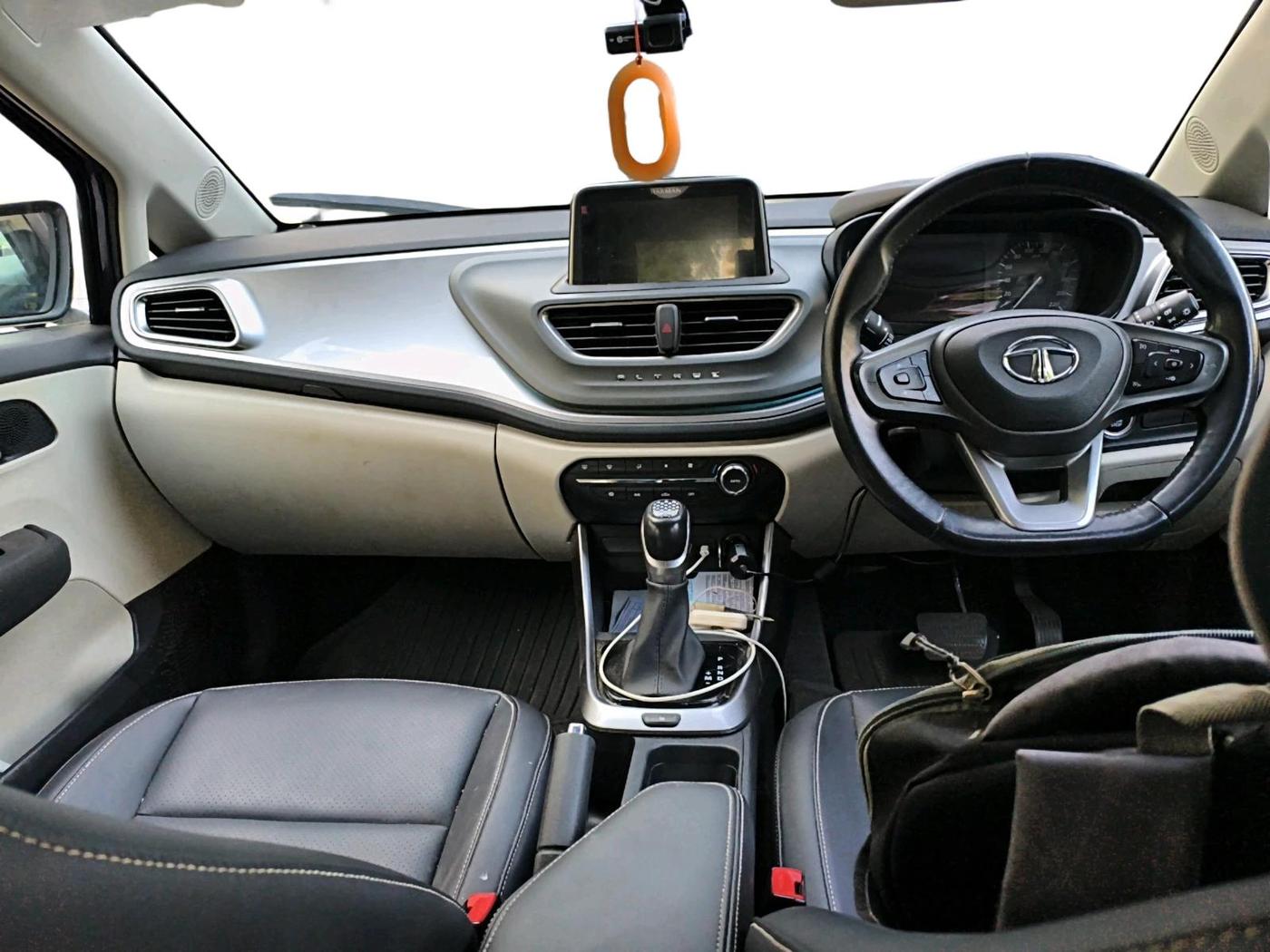 2023 Tata ALTROZ XZA PLUS (O) SUNROOF P , Petrol, Automatic, 47,634 km, interior