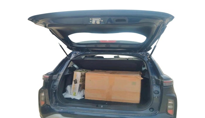 2024 Maruti Grand Vitara DELTA SMART HYBRID, Petrol, Manual, 31,858 km, exterior