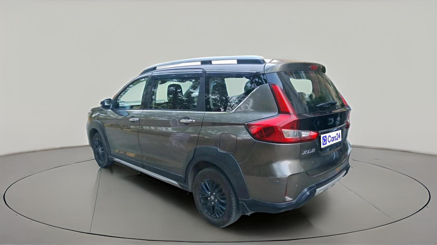 2021 Maruti XL6 ALPHA AT, Petrol, Automatic, 1,25,570 km, exterior
