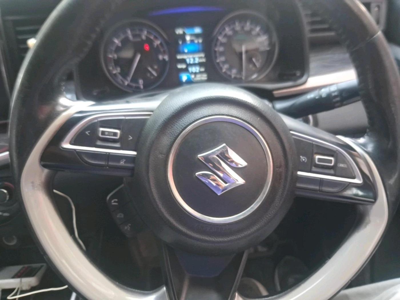 2021 Maruti XL6 ALPHA AT, Petrol, Automatic, 1,25,570 km, interior