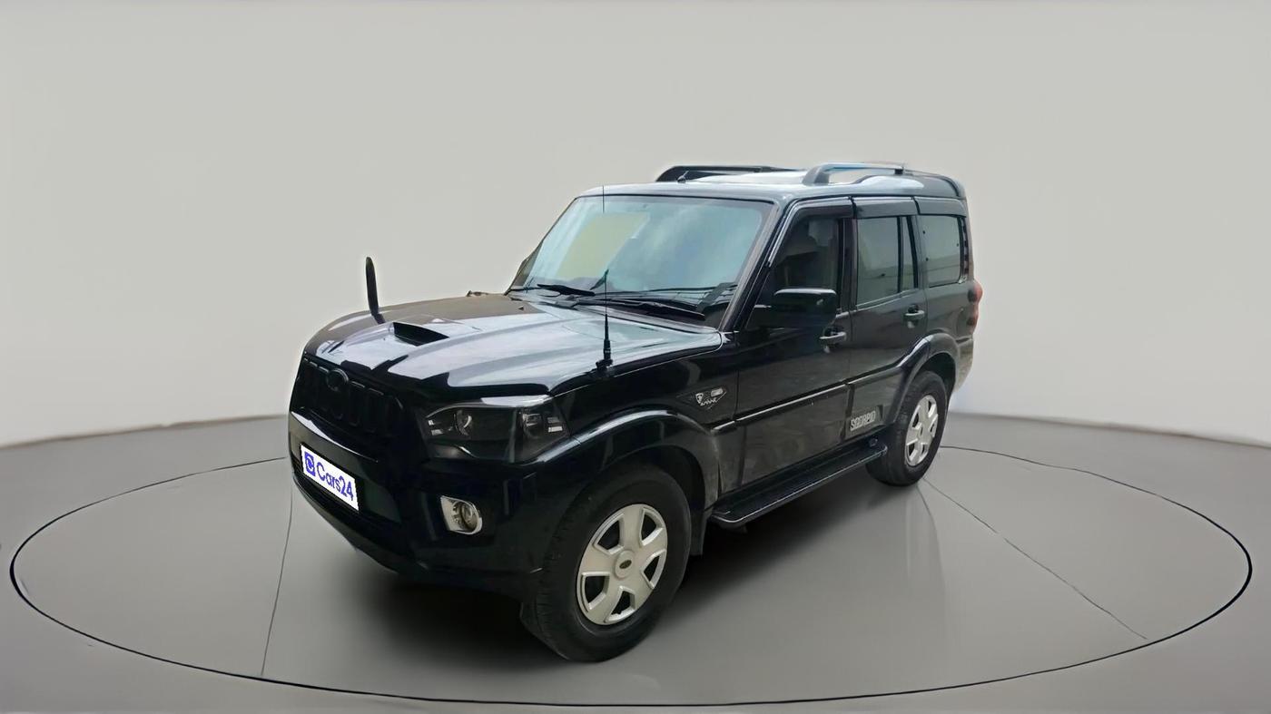 2019 Mahindra Scorpio S7, Diesel, Manual, 47,878 km, exterior