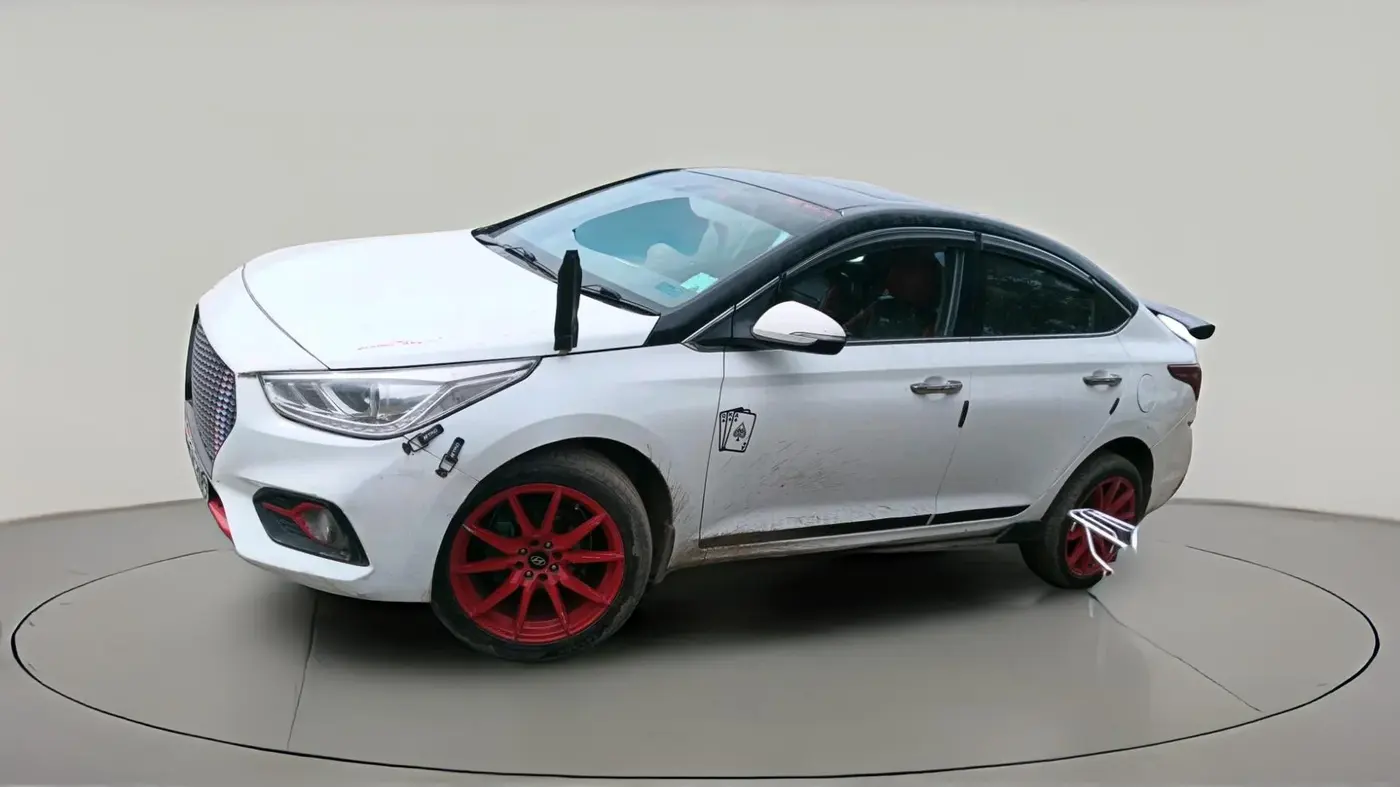 2019 Hyundai Verna 1.4 EX PETROL, CNG, Manual, 82,139 km, exterior