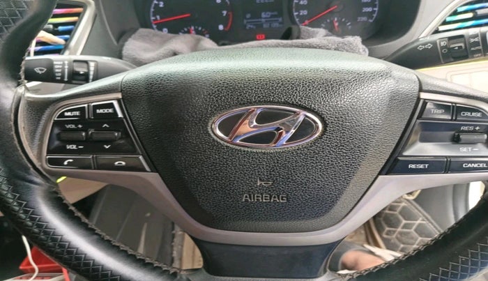 2019 Hyundai Verna 1.4 EX PETROL, CNG, Manual, 82,139 km, interior