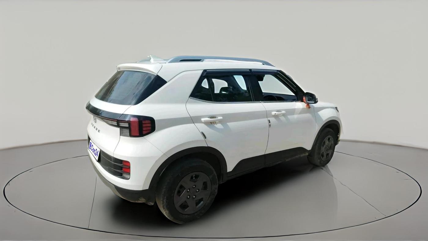 2024 Hyundai VENUE S(O) 1.2, Petrol, Manual, 15,717 km, exterior