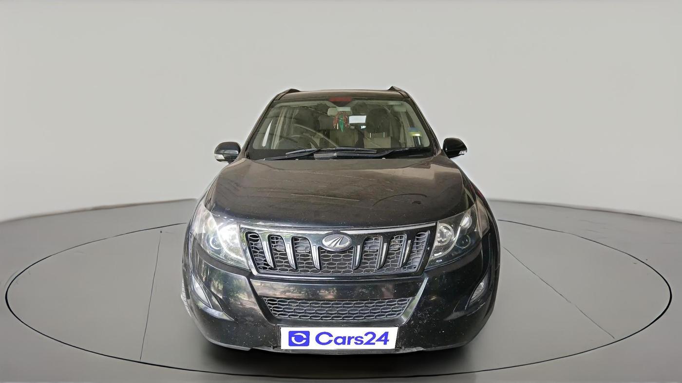 2015 Mahindra XUV500 W4 1.99, Diesel, Manual, 1,81,945 km, exterior