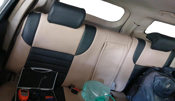 2015 Mahindra XUV500 W4 1.99, Diesel, Manual, 1,81,945 km, interior
