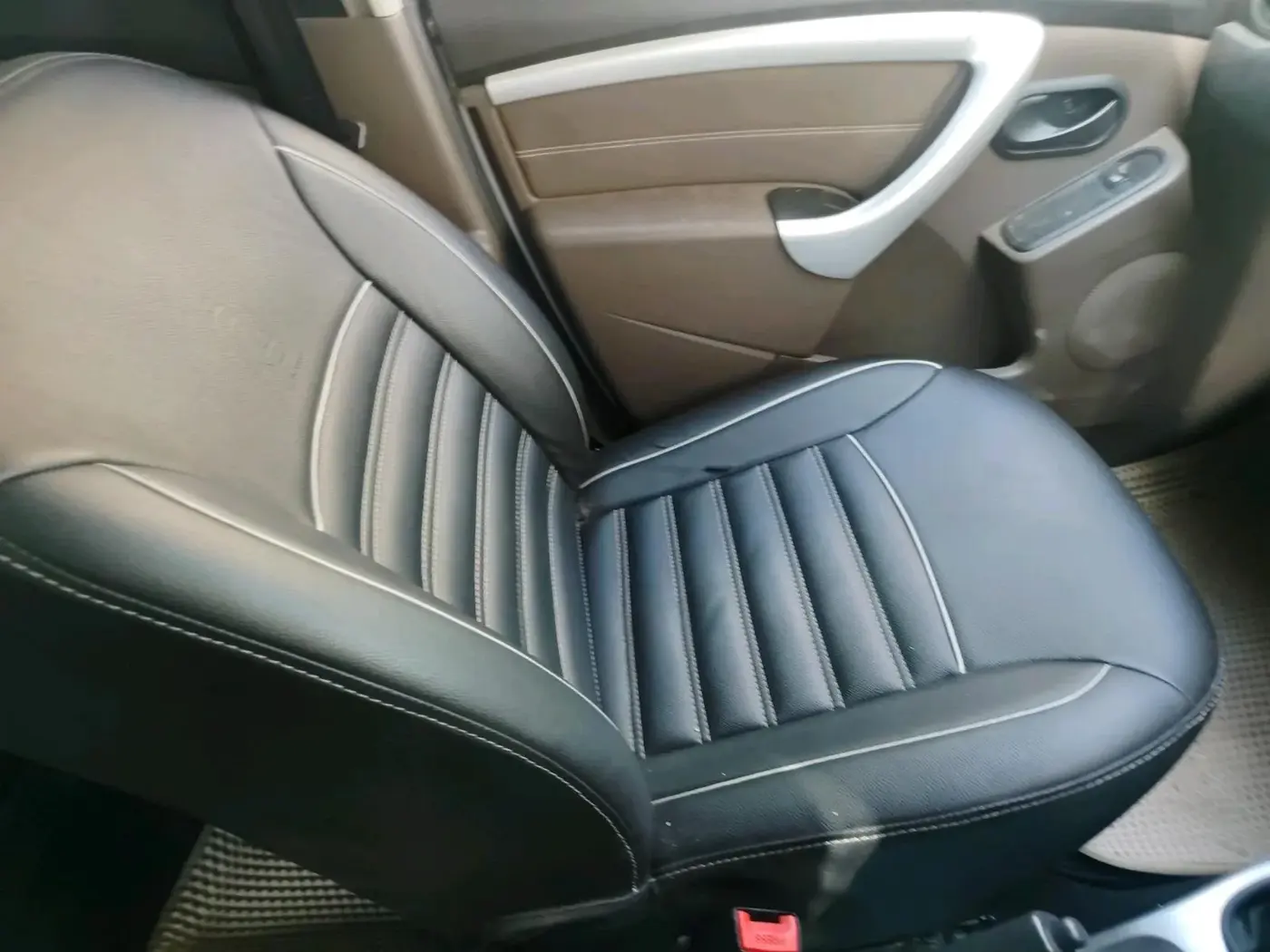 2019 Renault Duster 85 PS RXS MT DIESEL, Diesel, Manual, 82,750 km, interior