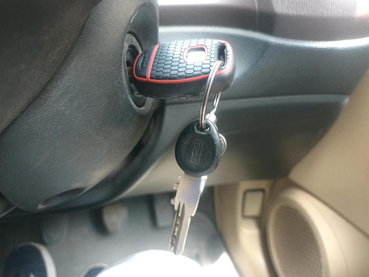 2013 Honda Amaze 1.2L I-VTEC S, Petrol, Manual, 95,752 km, interior
