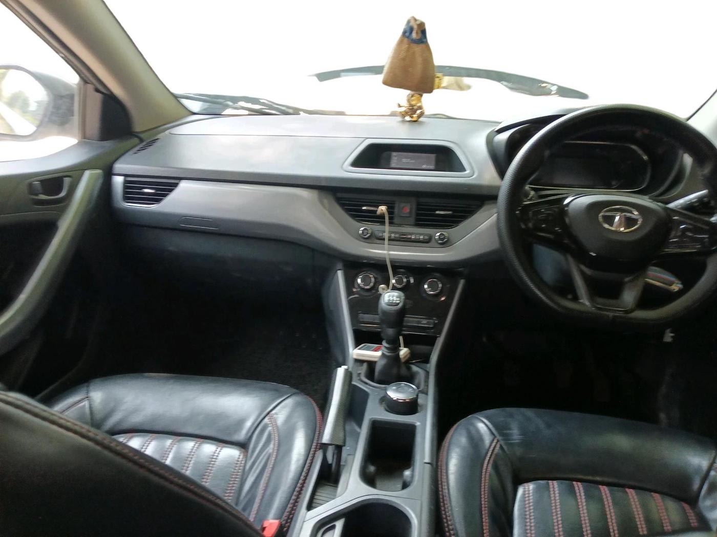 2021 Tata NEXON XM SUNROOF DIESEL, Diesel, Manual, 1,01,733 km, interior