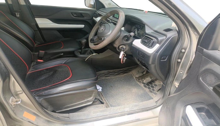 2022 Tata PUNCH PURE MT, Petrol, Manual, 52,101 km, interior