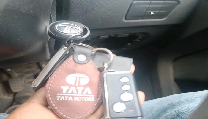 2022 Tata PUNCH PURE MT, Petrol, Manual, 52,101 km, interior